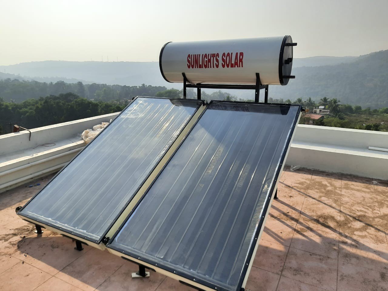 Solar water heating system